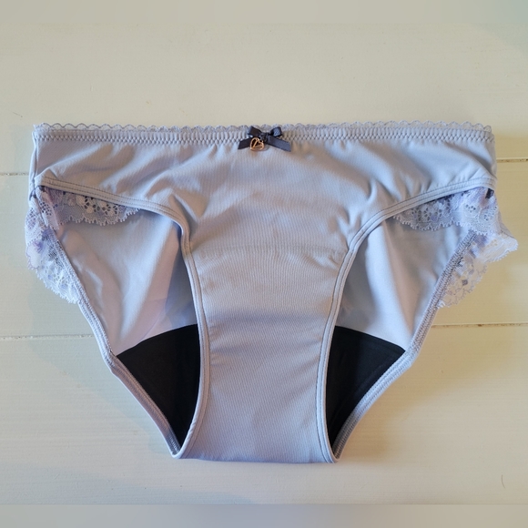 Victoria's Secret VS Body by Victoria Smooth period Lace Trimmed Bikini Panty M - Picture 6 of 10